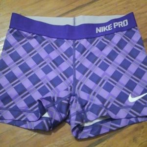 Women's small nike pro shorts